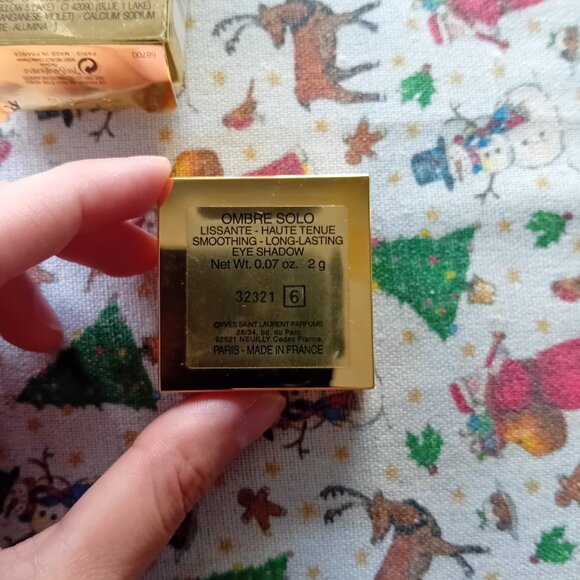 Yves Saint Laurent Ombre Solo Long-Lasting Eyeshadow - Picture 2 of 5